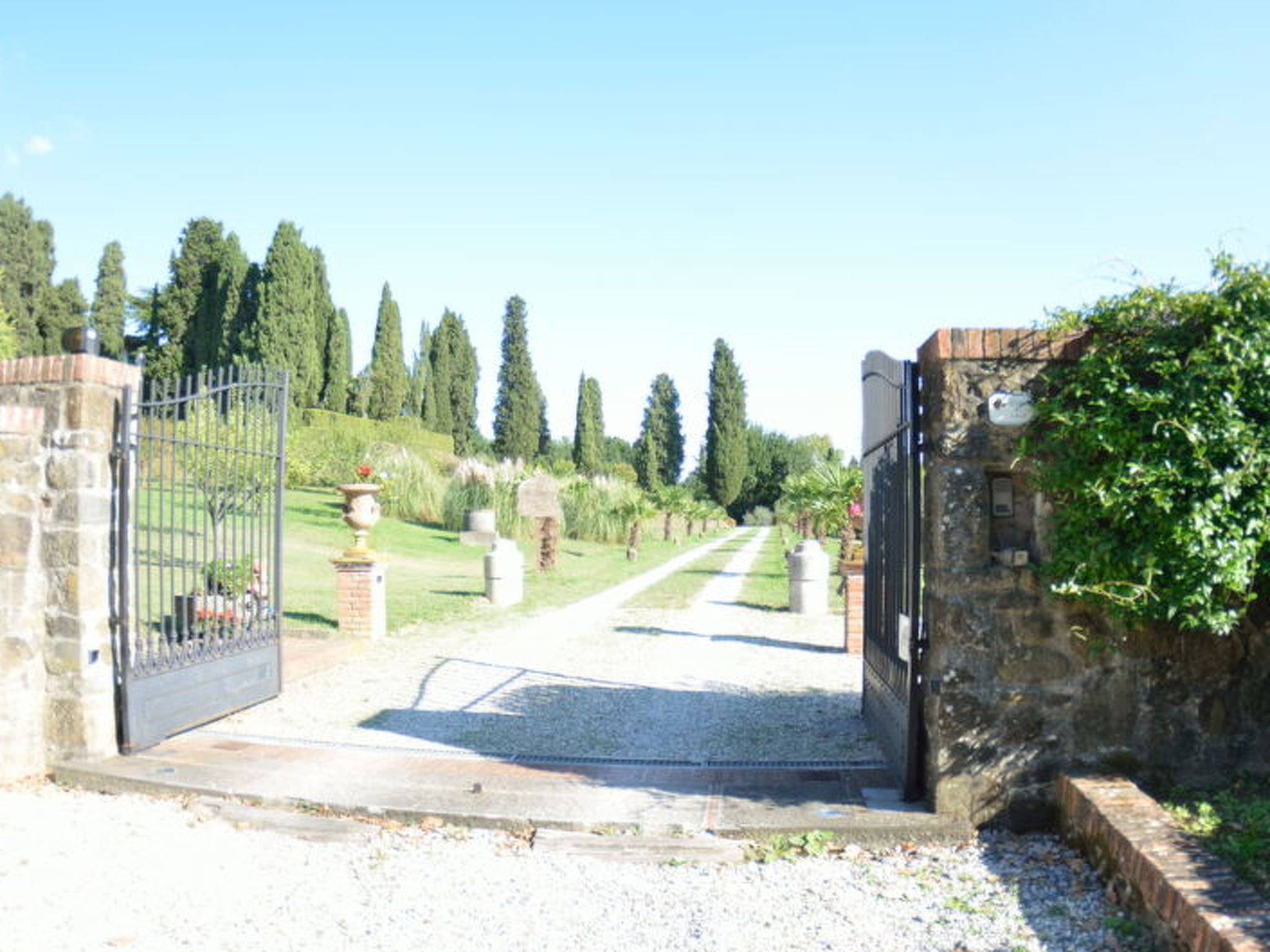 Villa Il Borghetto - Outside
