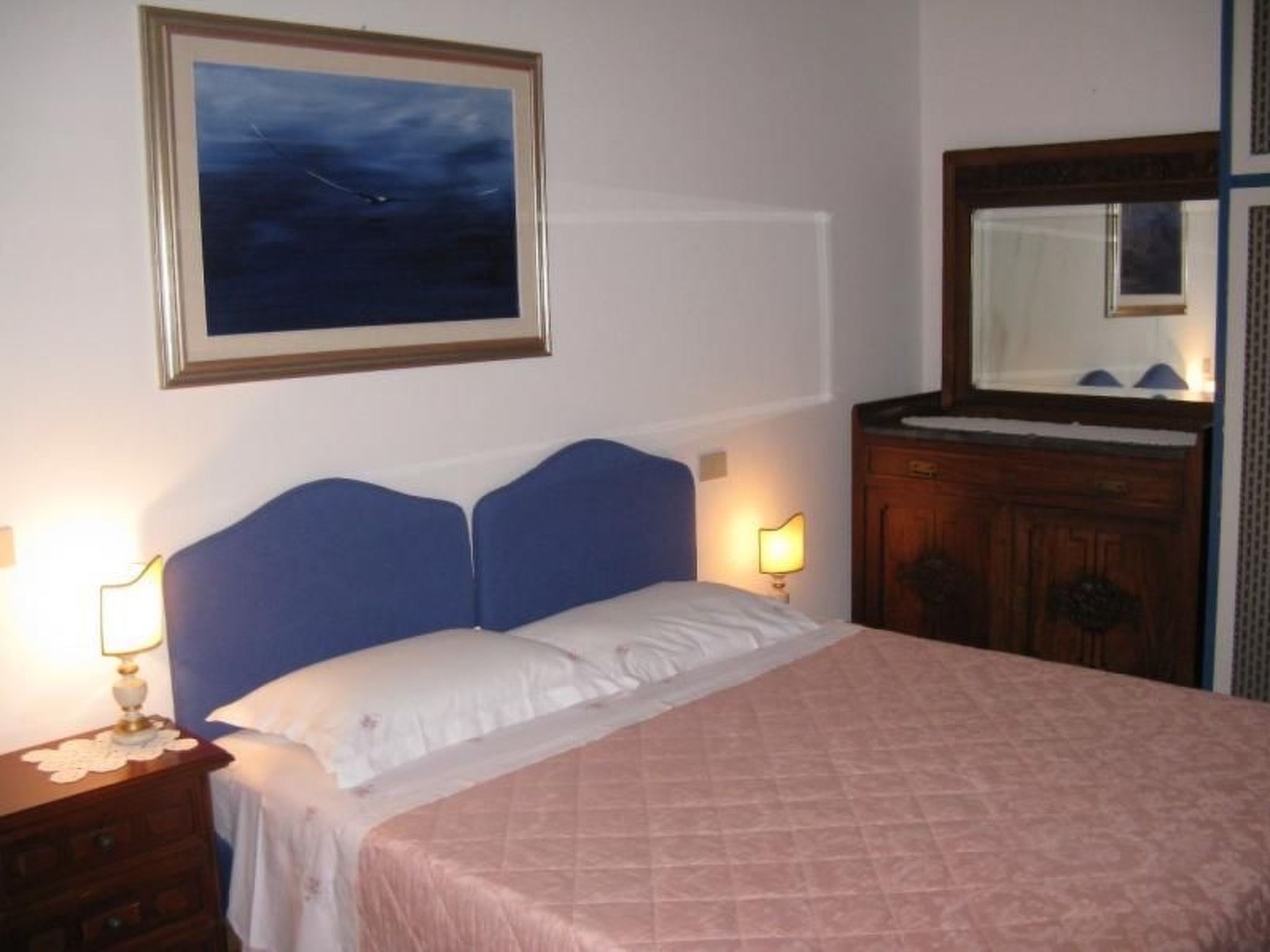 Wohnung mit Terrasse und Pool-Drinnen