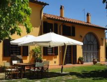 Wohnung in Cascina mit Privatparkplatz