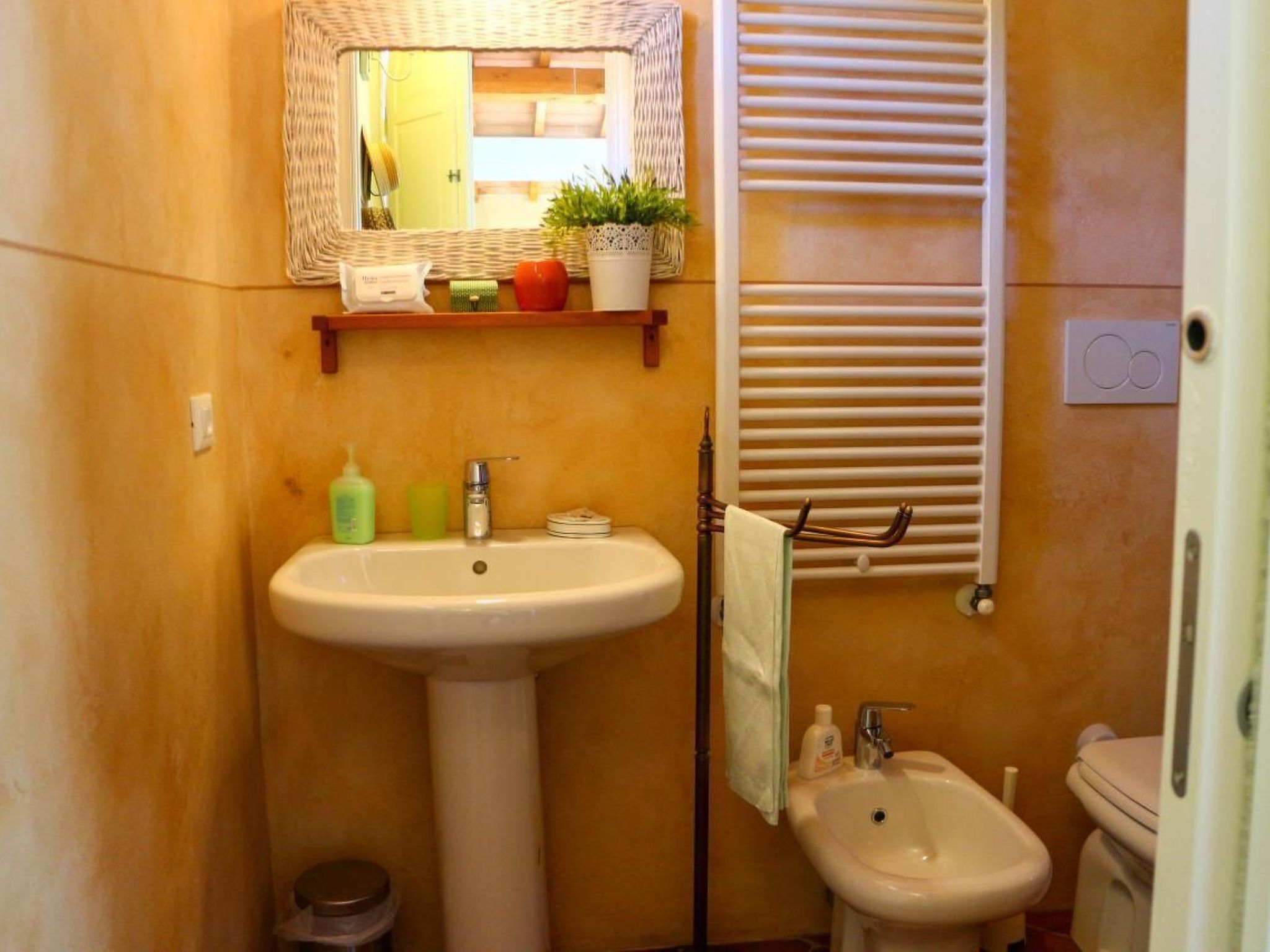 In Cascina mit privatem Parkplatz-Binnen