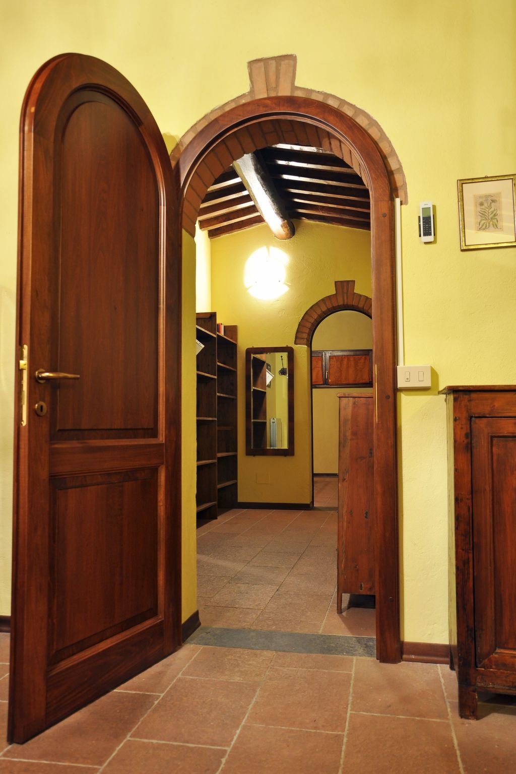 Pfirsichhaus mit Schwimmbad, Jacuzzi und privatem Garten-Drinnen