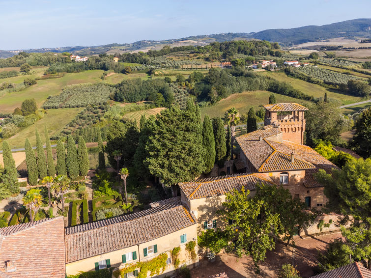 Search and Stay destination Lorenzana, Toscana - Italy from AU$ 454. Casa dei Granai