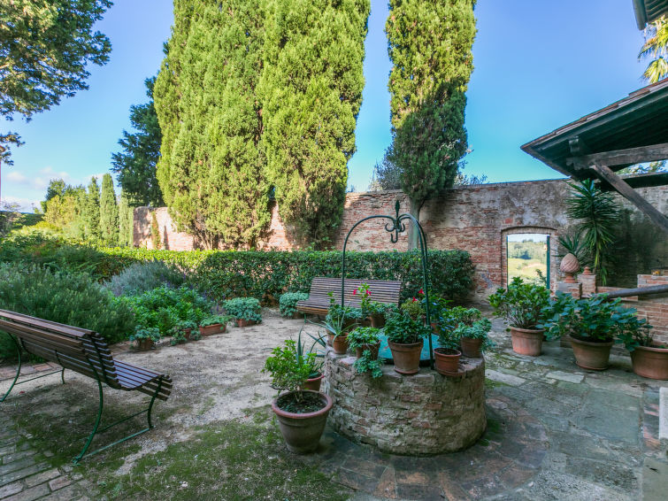 Search and Stay destination Lorenzana, Toscana - Italy from AU$ 454. Casa dei Granai