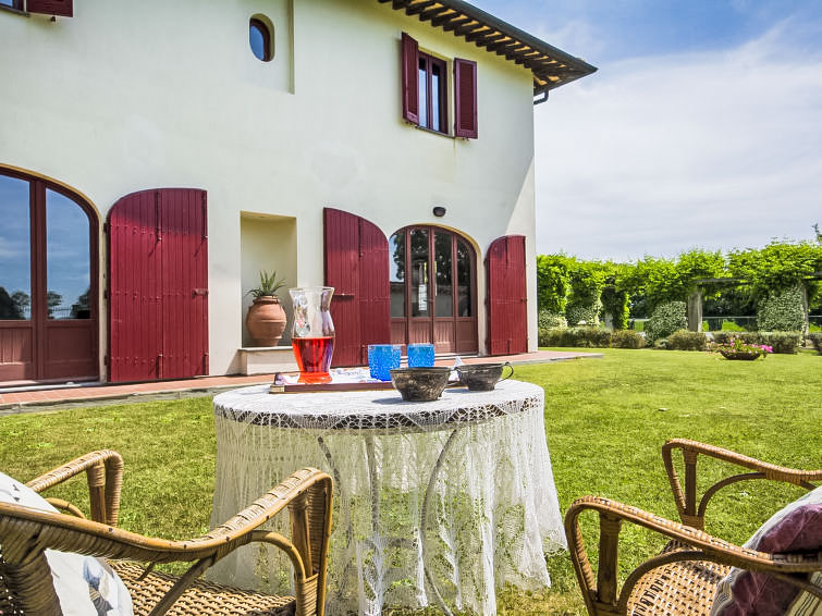 Search and Stay destination Province of Pisa, Tuscany - Italy from AU$ 397. Villa Ponticelli