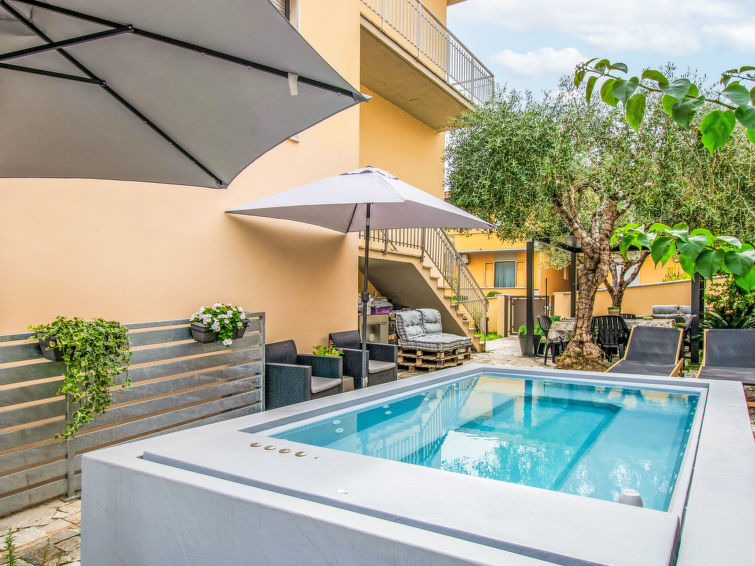 Vakantiehuis met privé zwembad in Montopoli in Valdarno (Italië) voor 5 personen