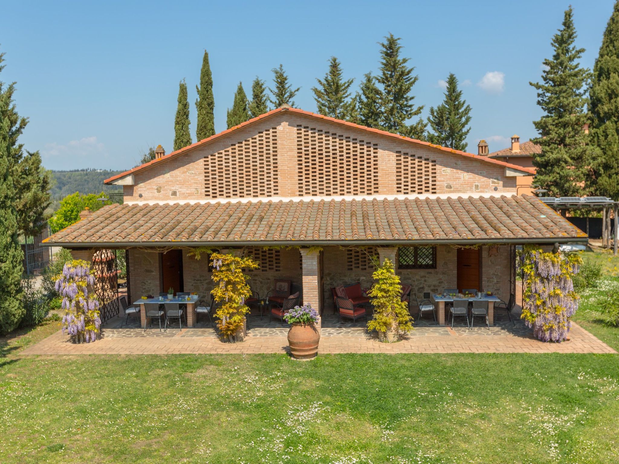 "Granatapfelkanal-Dehors