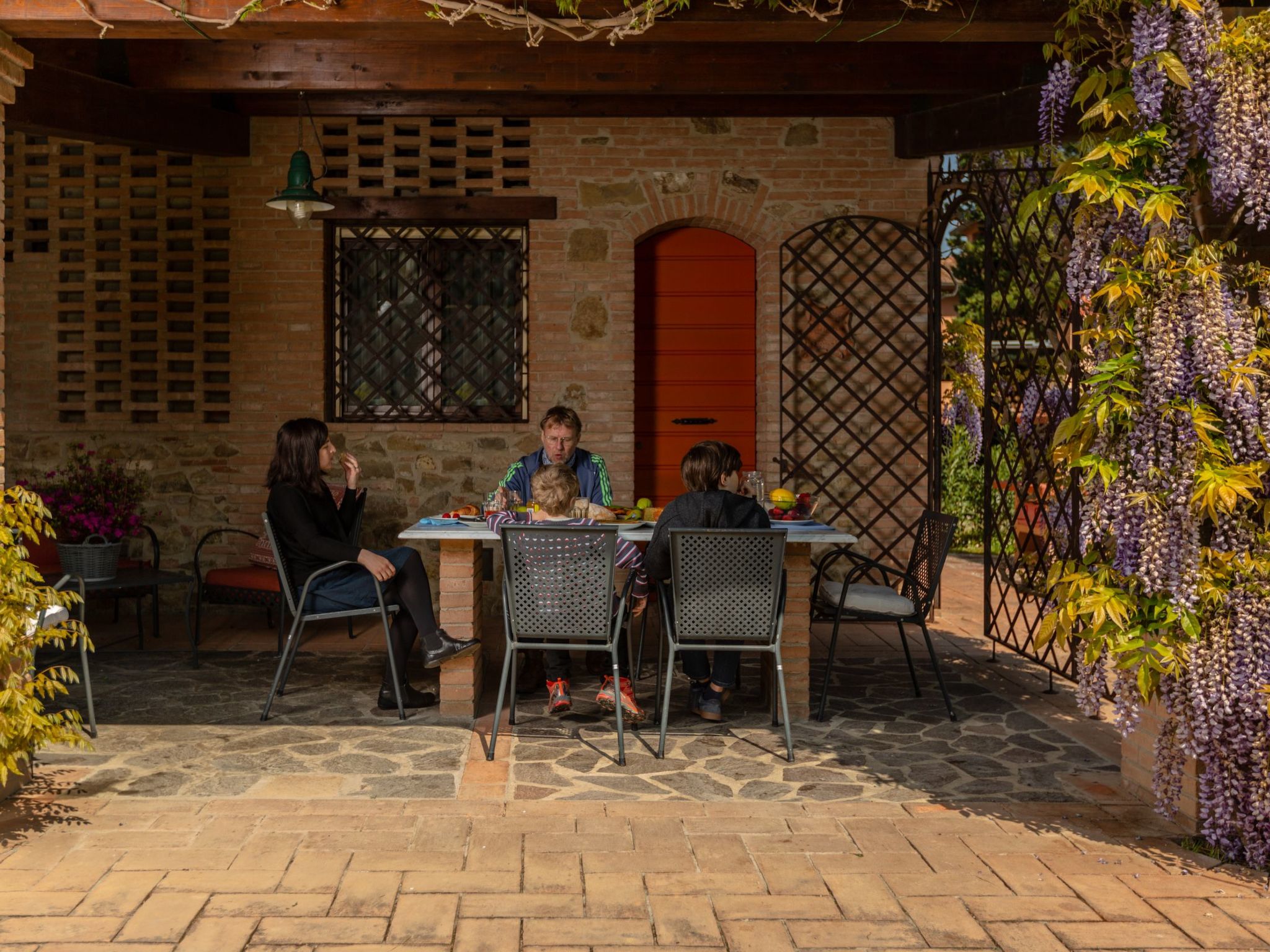 "Granatapfelkanal-Dehors