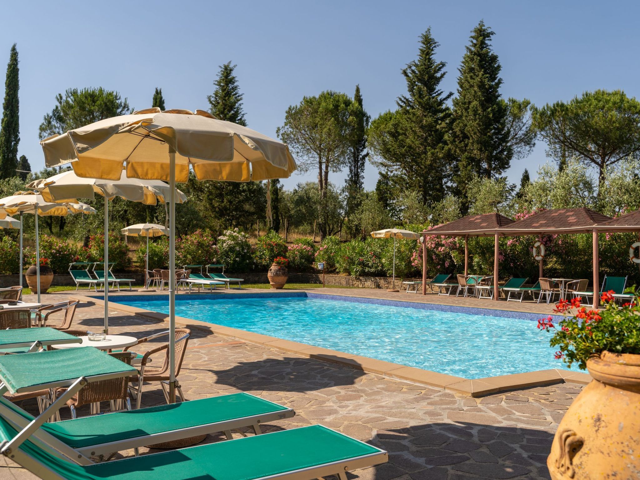 Wohnung 'Girasole Canale' mit Schwimmbad