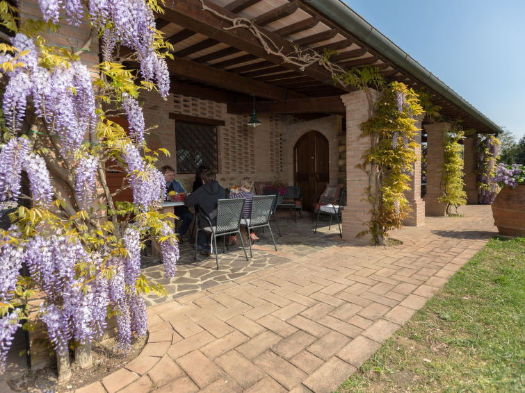 Search and Stay destination Montelopio, Toscana - Italy from AU$ 271. Girasole