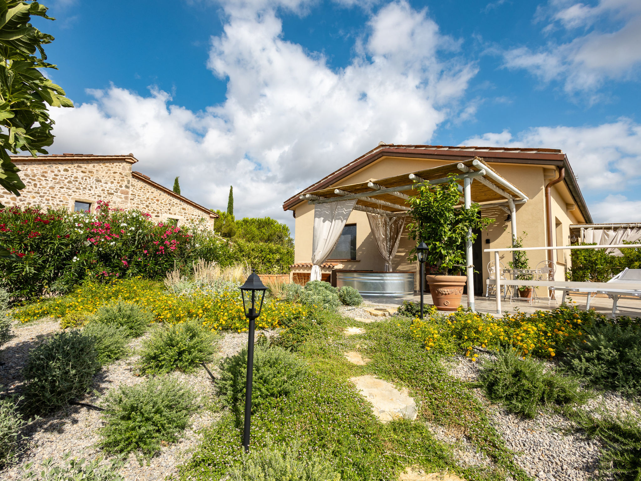 Poggio Piero 1-Dehors
