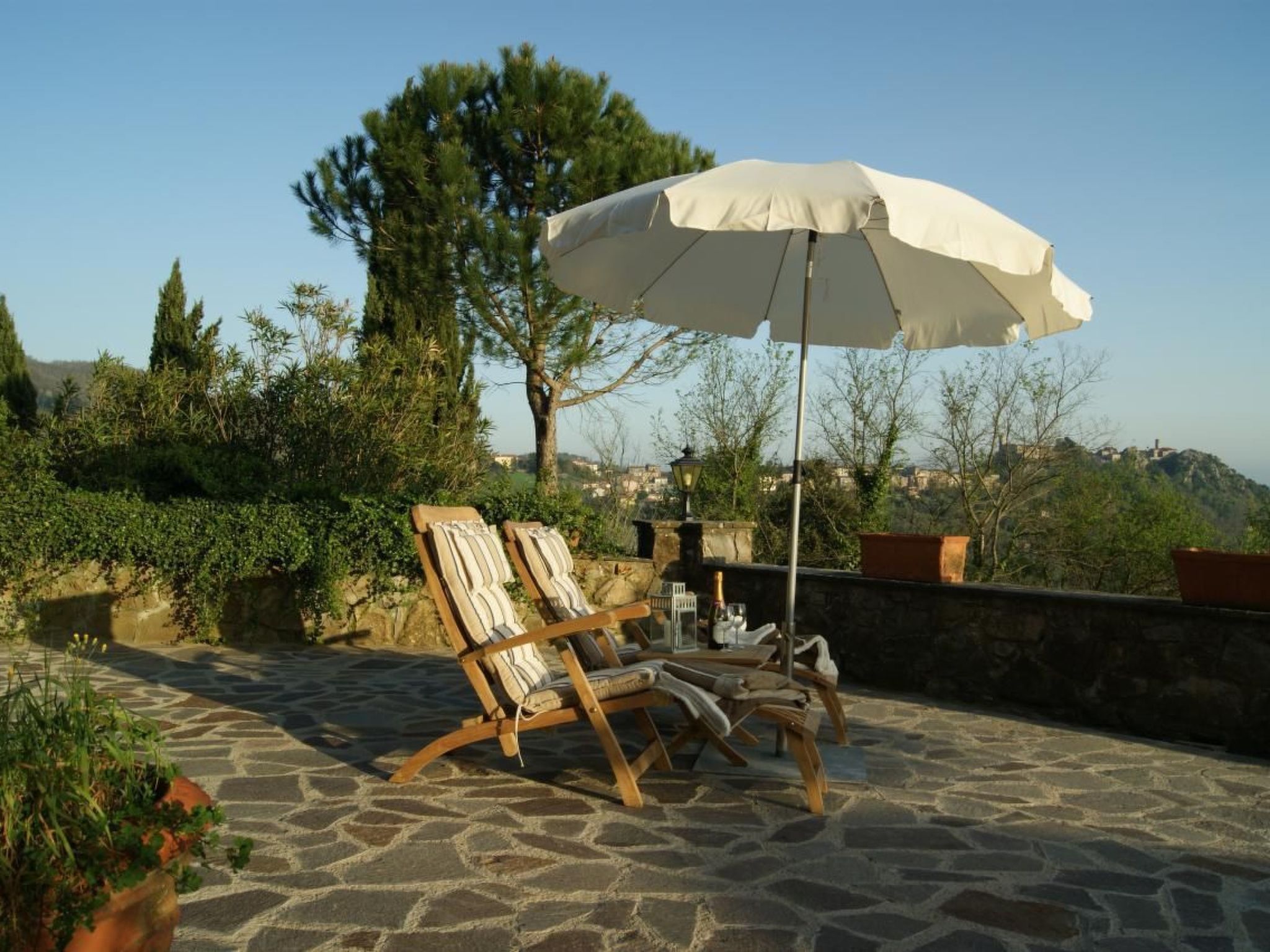 Private Naturstein-Villa in eigenem 2 ha Park mit Poolblick auf die Maremma - Image-tags.info