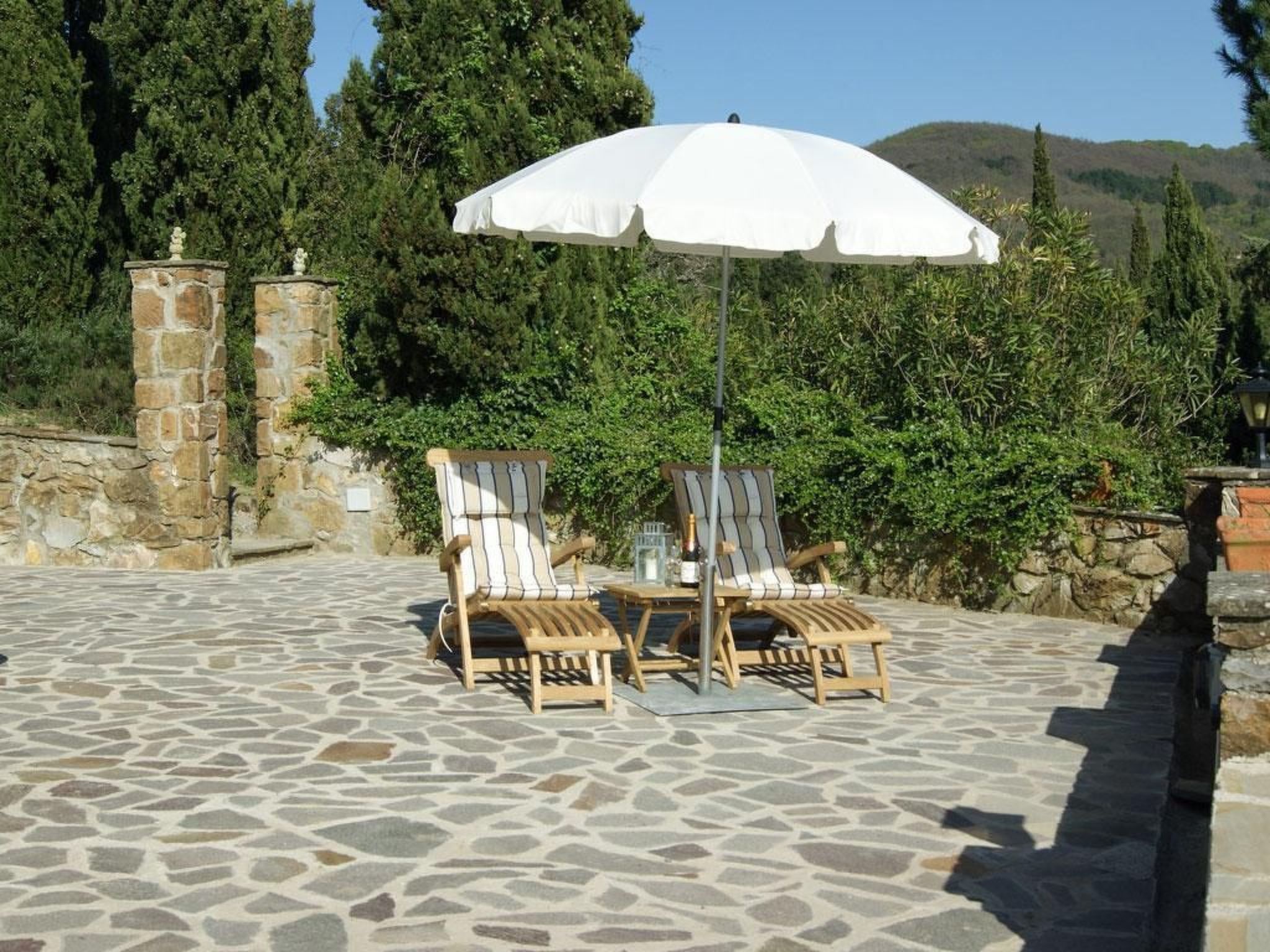 Private Naturstein-Villa in eigenem 2 ha Park mit Poolblick auf die Maremma - Image-tags.info