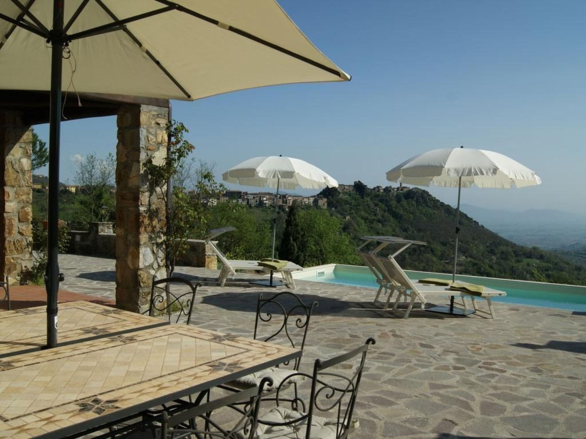 Private Naturstein-Villa in eigenem 2 ha Park mit Poolblick auf die Maremma - Image-tags.info
