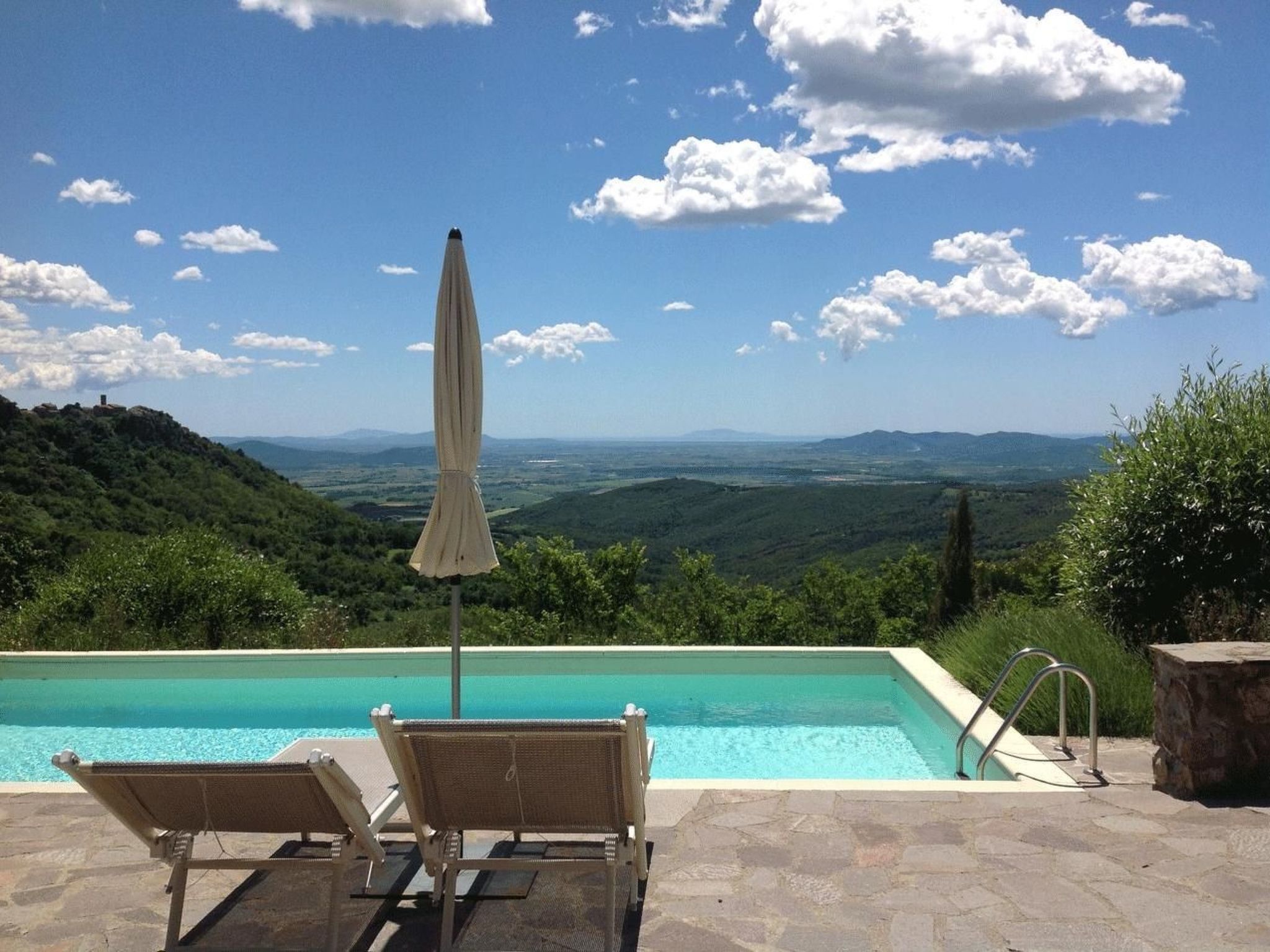 Private Naturstein-Villa in eigenem 2 ha Park mit Poolblick auf die Maremma - Image-tags.info