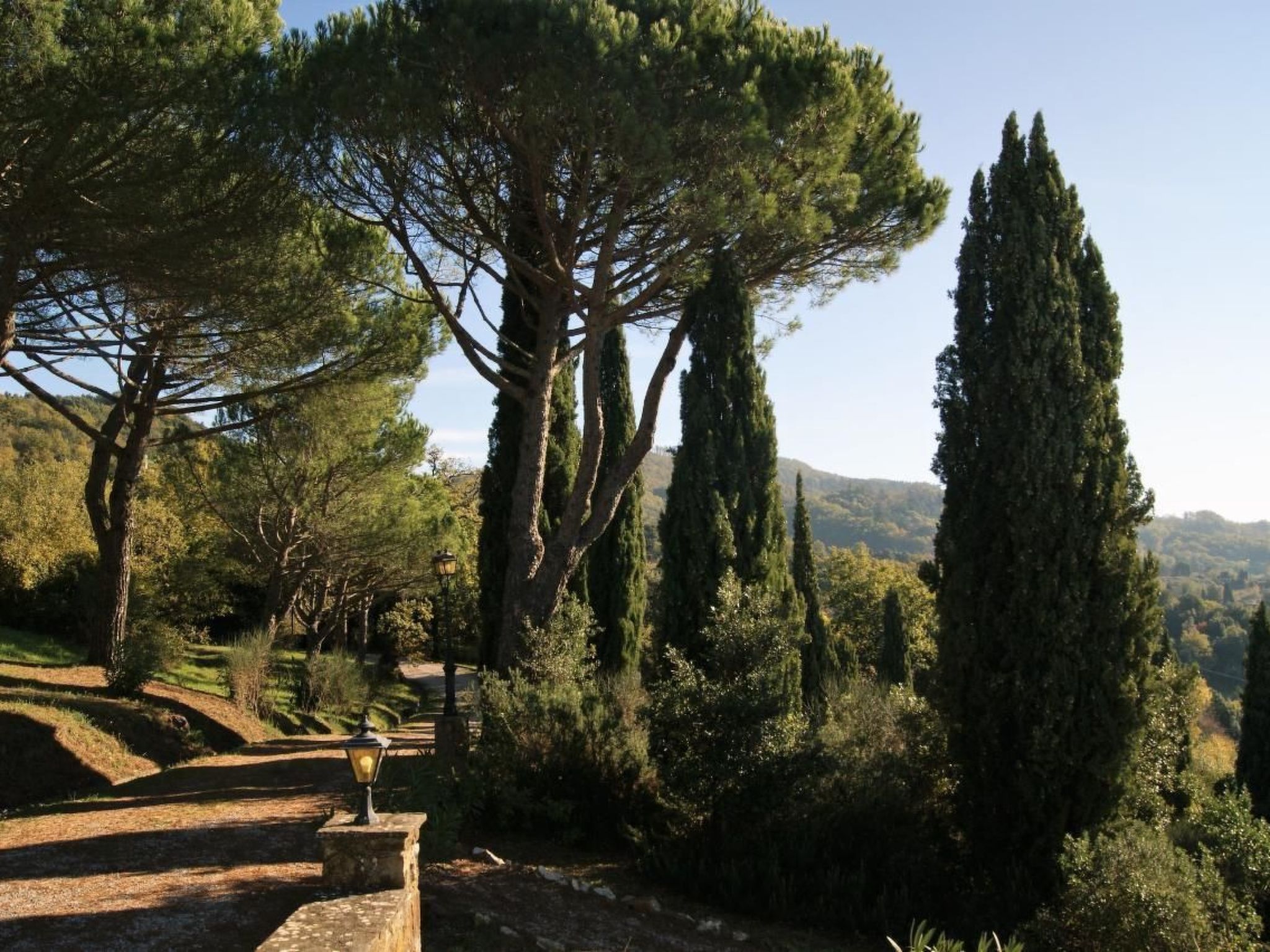 Private Naturstein-Villa in eigenem 2 ha Park mit Poolblick auf die Maremma - Image-tags.info