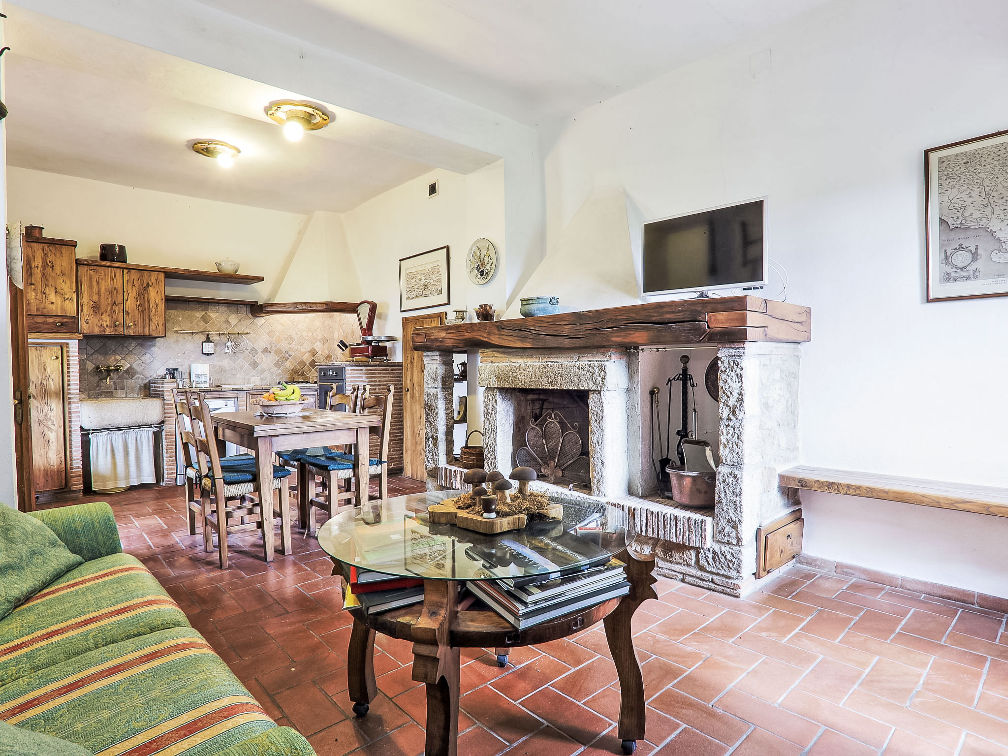 Kitchen / Dining Room