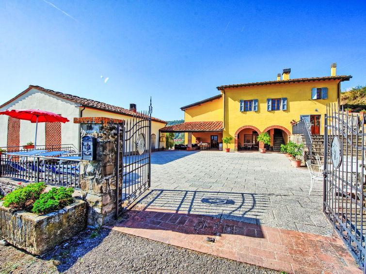 Ruim appartement Antico Loggiato in het groene Rufina in Rufina