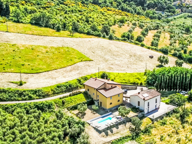 Ruim Toscaans landhuis voor 14 personen met privézwembad bij Florence in Rufina