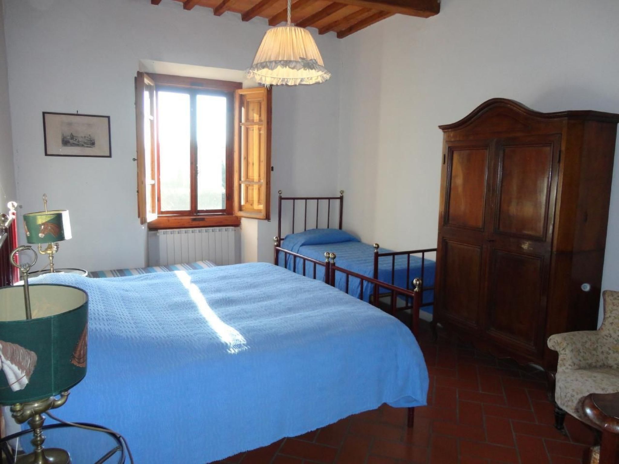 Drei-Zimmer-Wohnung in einem Bauernhaus im Zentrum der Toskana-Binnen