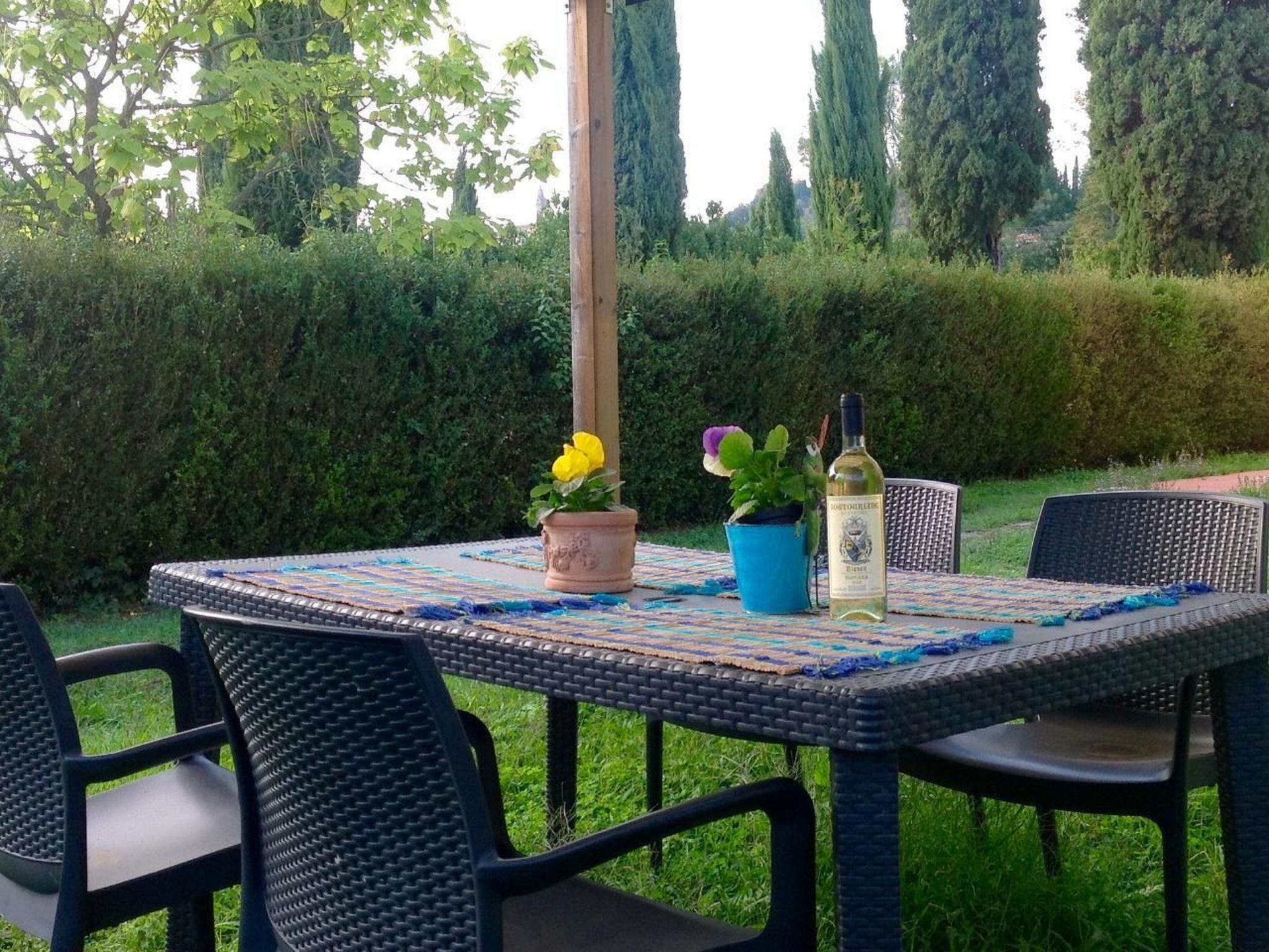 Drei-Zimmer-Wohnung in einem Bauernhaus im Zentrum der Toskana-Binnen