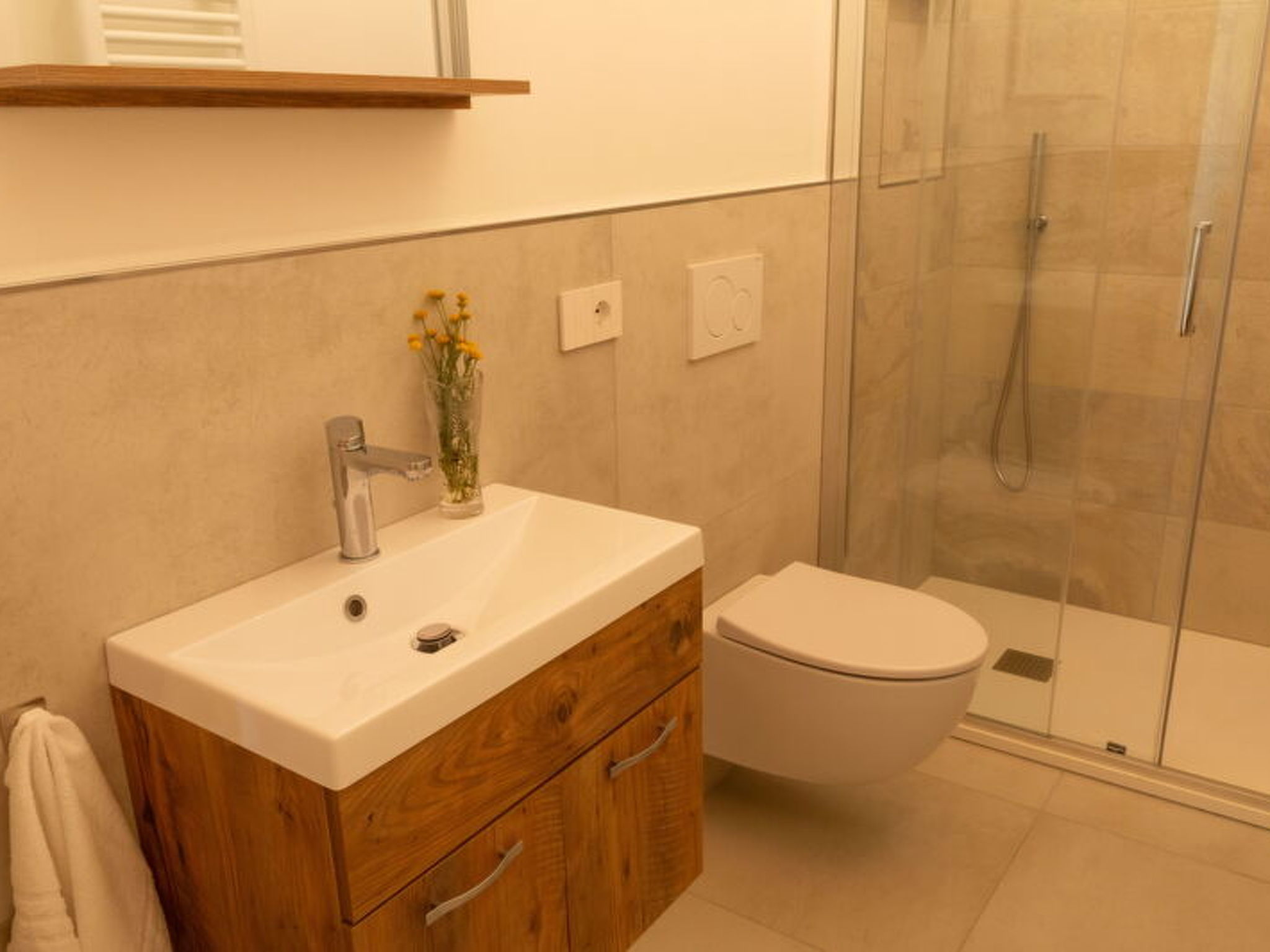 Marina's Lodge - Image-tags.info