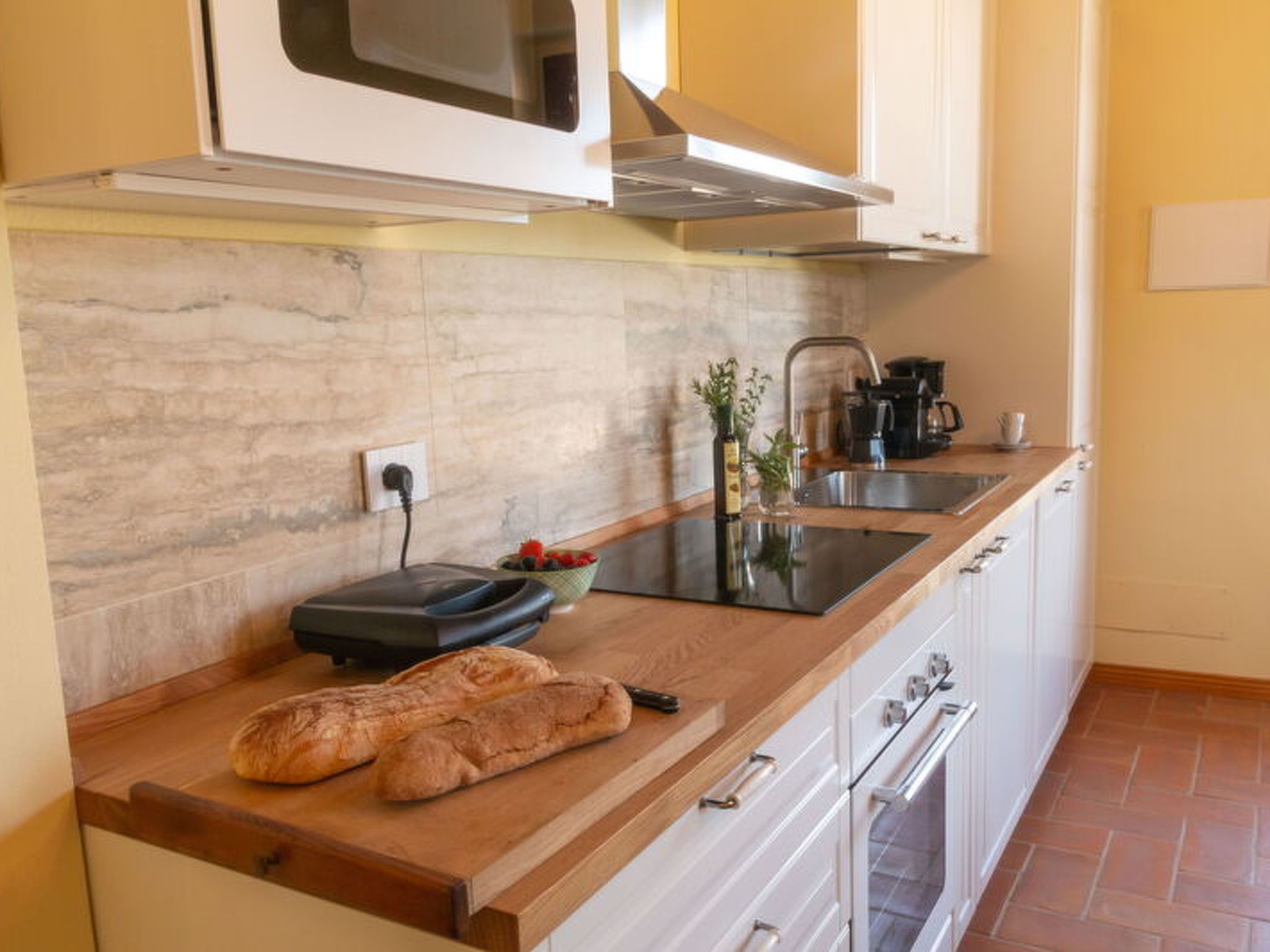 Marina's Lodge - Drinnen