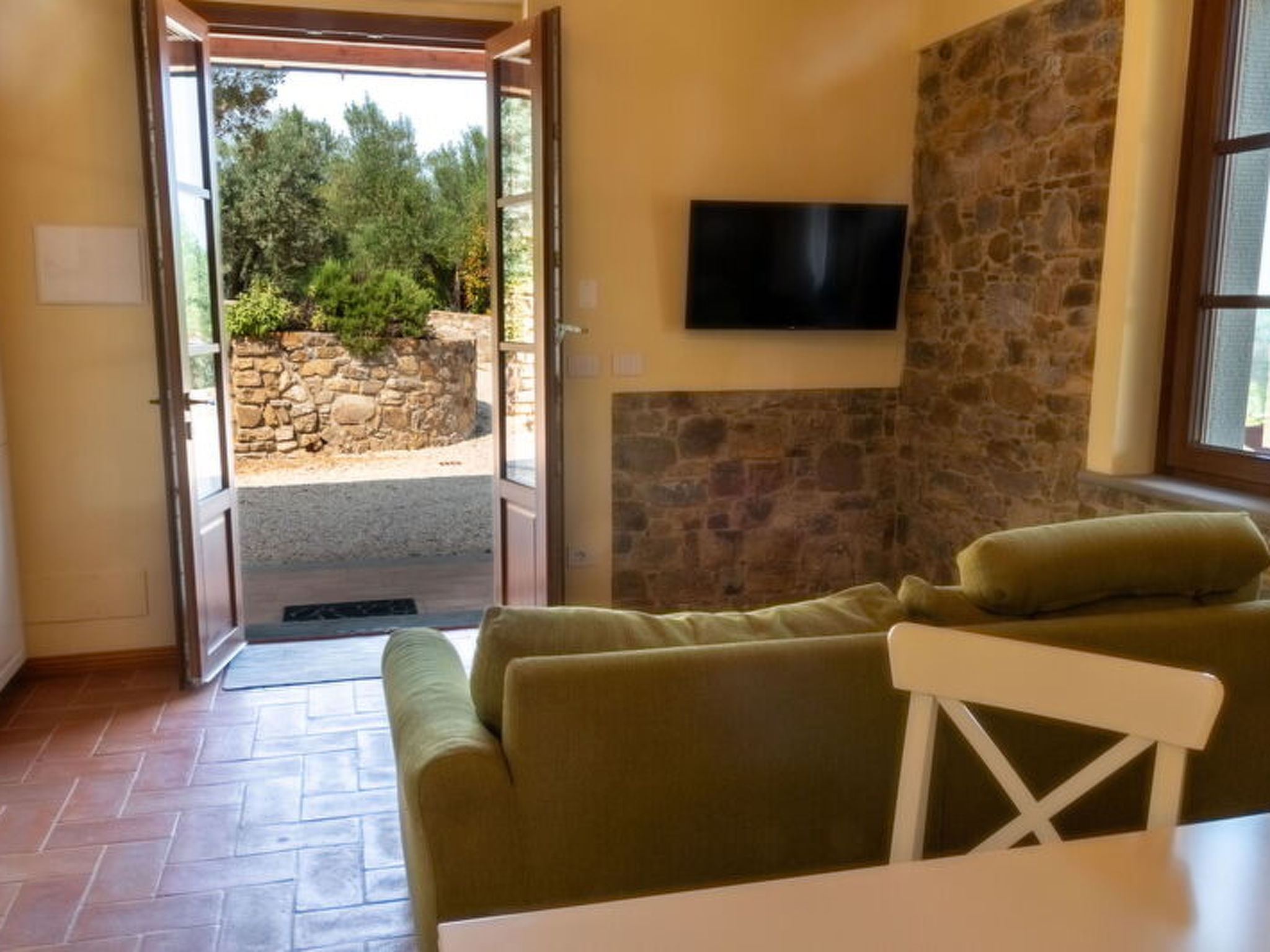 Marina's Lodge - Image-tags.info