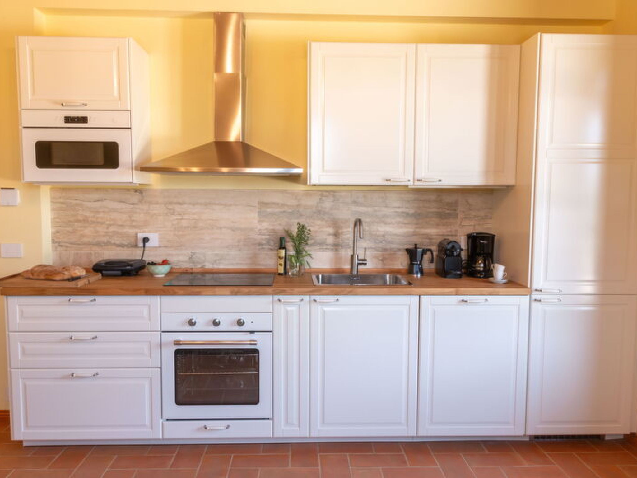 Marina's Lodge - Drinnen