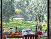Vrijstaande woning met privézwembad en panoramisch uitzicht bij Arezzo - thumbnail 3