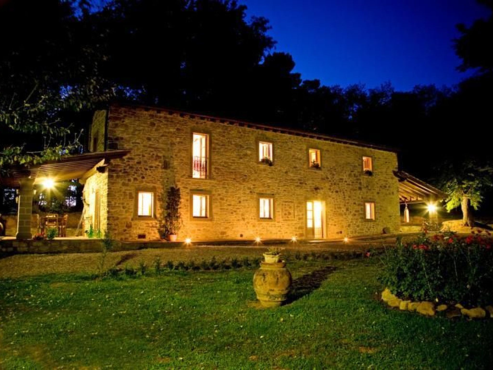 Villa Liz' Anwesen mit privatem Pool-Dedans