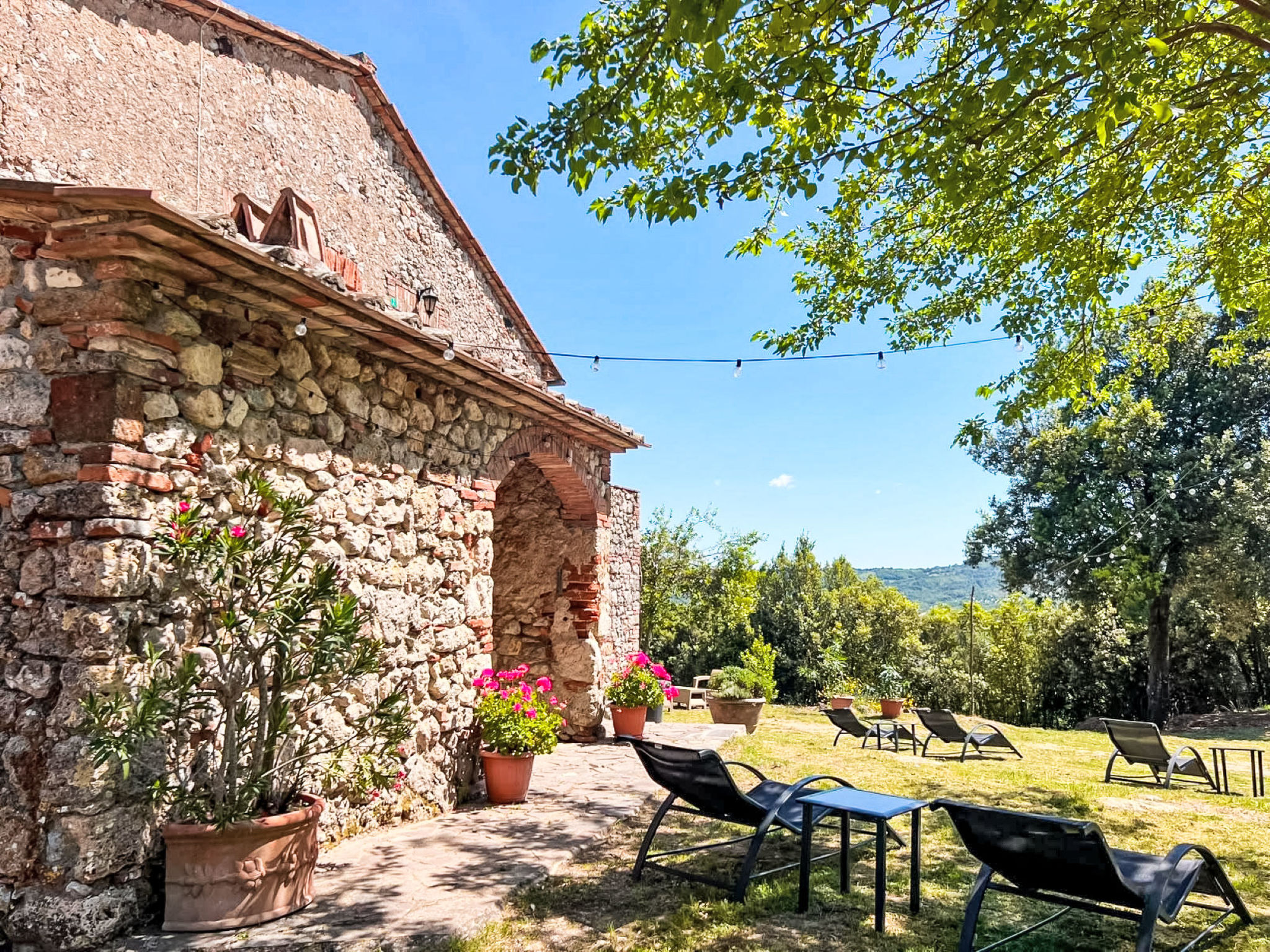 Villa Monti - Buiten