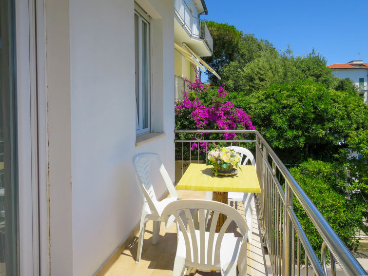 Search and Stay destination San Vincenzo, Toscana - Italy from AU$ 246. Levante