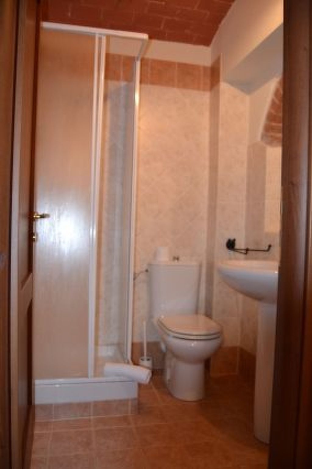 Luxus-Drei-Zimmer-Wohnung mit privatem Garten-Dedans