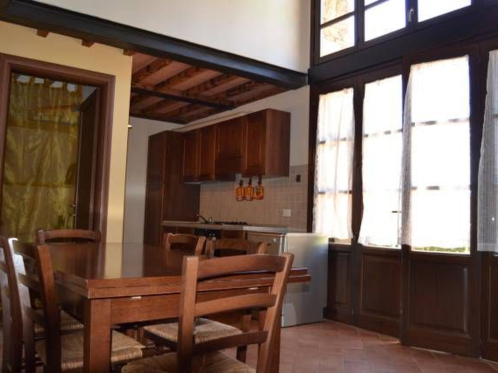 Luxus-Drei-Zimmer-Wohnung mit privatem Garten-Dedans