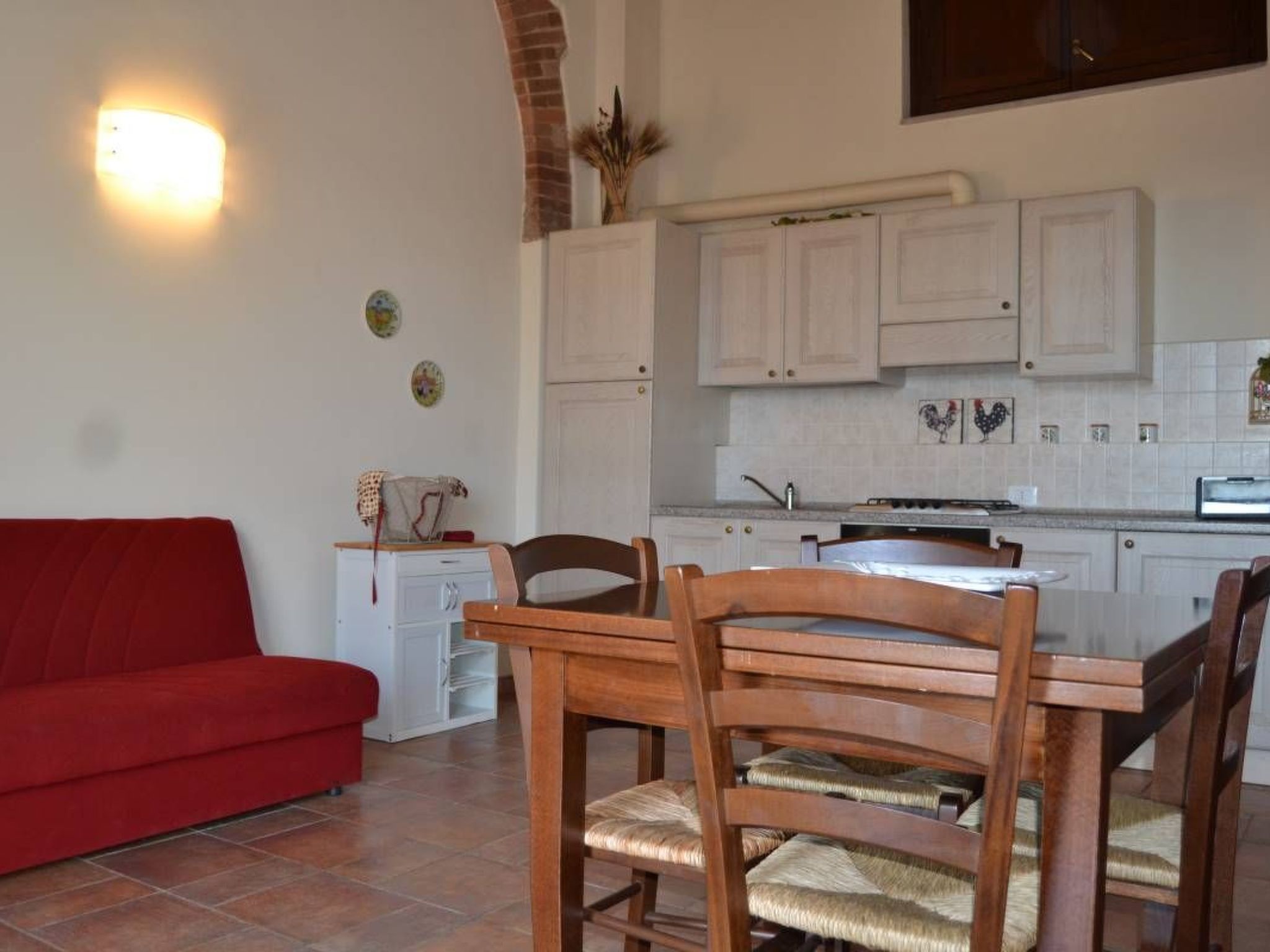 Zwei-Zimmer-Wohnung mit Garten-Dedans