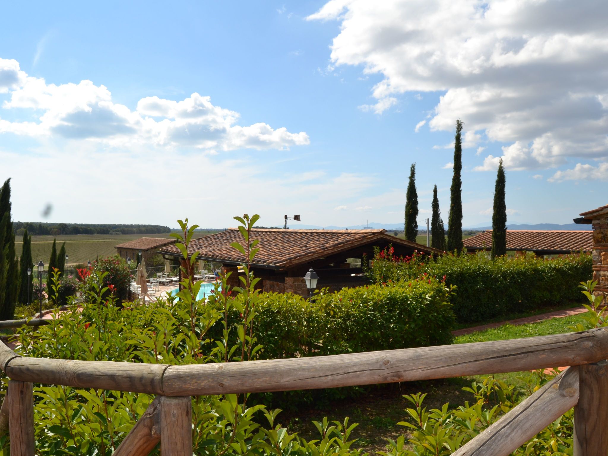 Zwei-Zimmer-Wohnung mit Garten-Dedans