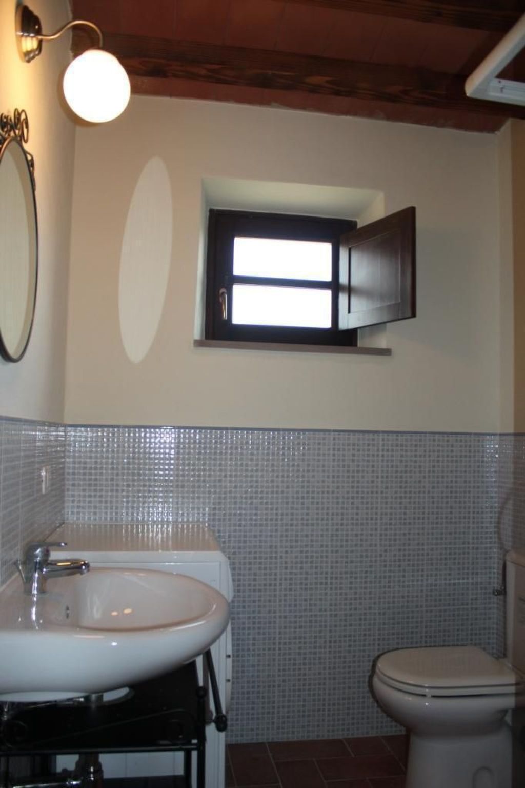 Mit Garten, Grill und Terrasse-Dedans