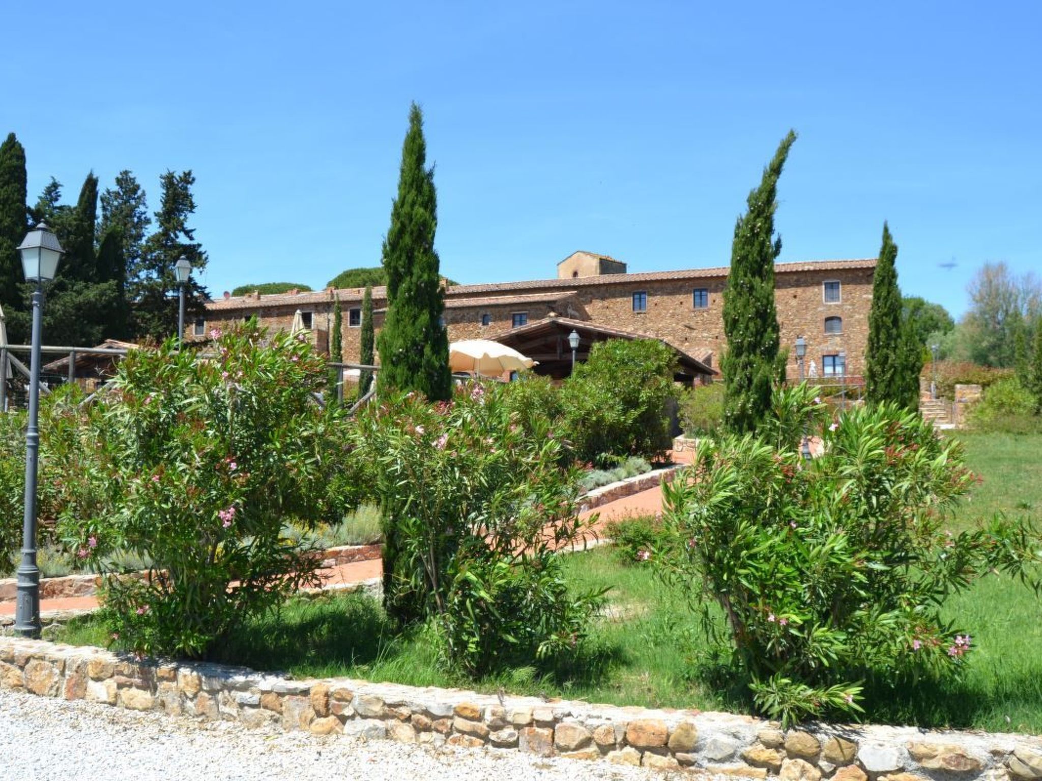 Mit Garten, Grill und Terrasse-Dedans