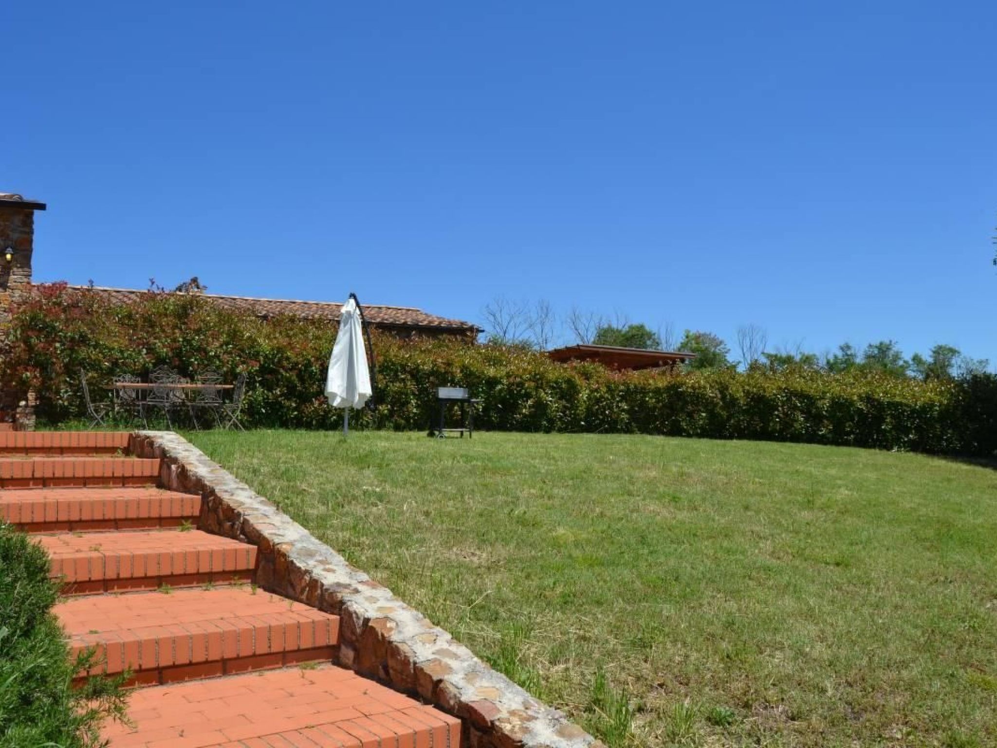 Apartment mit offenem Schlafboden und Garten-Dedans