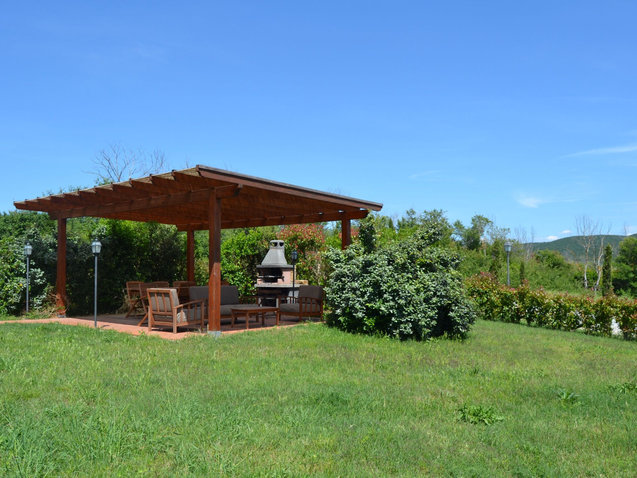 Superior Drei-Zimmer-Wohnung mit Garten und Pavillon-Drinnen