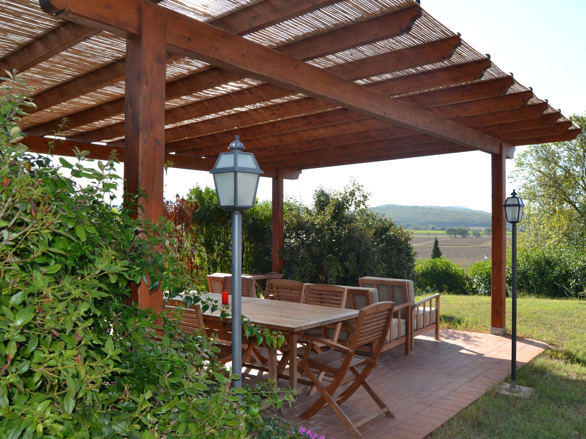 Superior Drei-Zimmer-Wohnung mit Garten und Pavillon-Drinnen