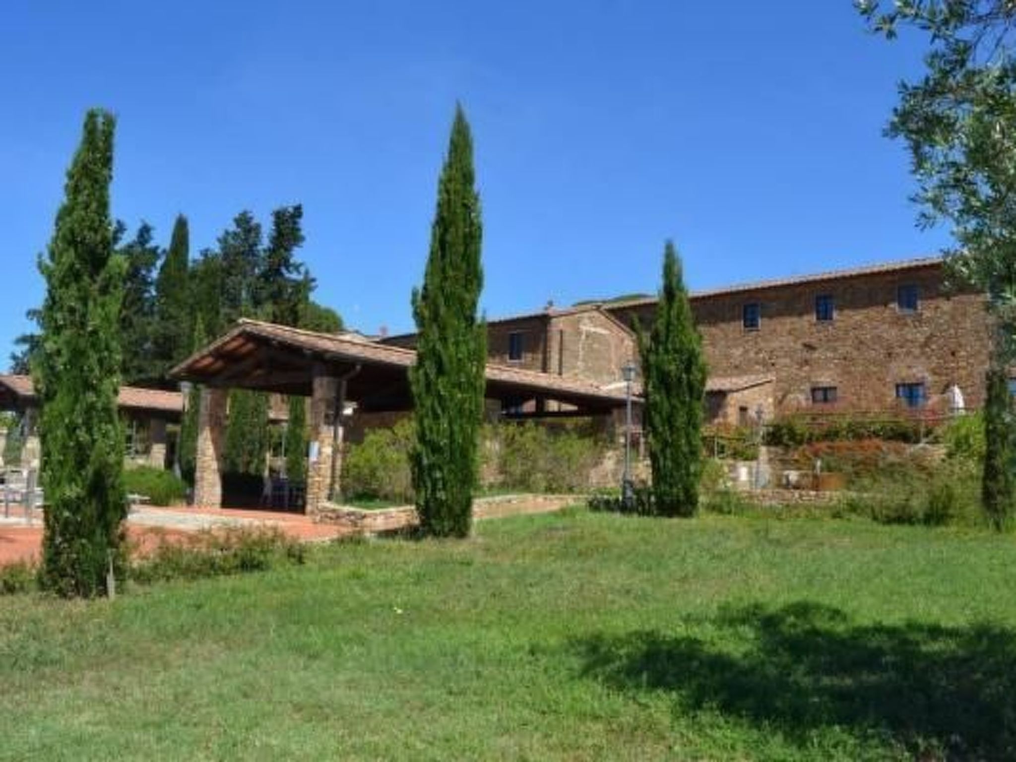 Superior Drei-Zimmer-Wohnung mit Garten und Pavillon-Drinnen