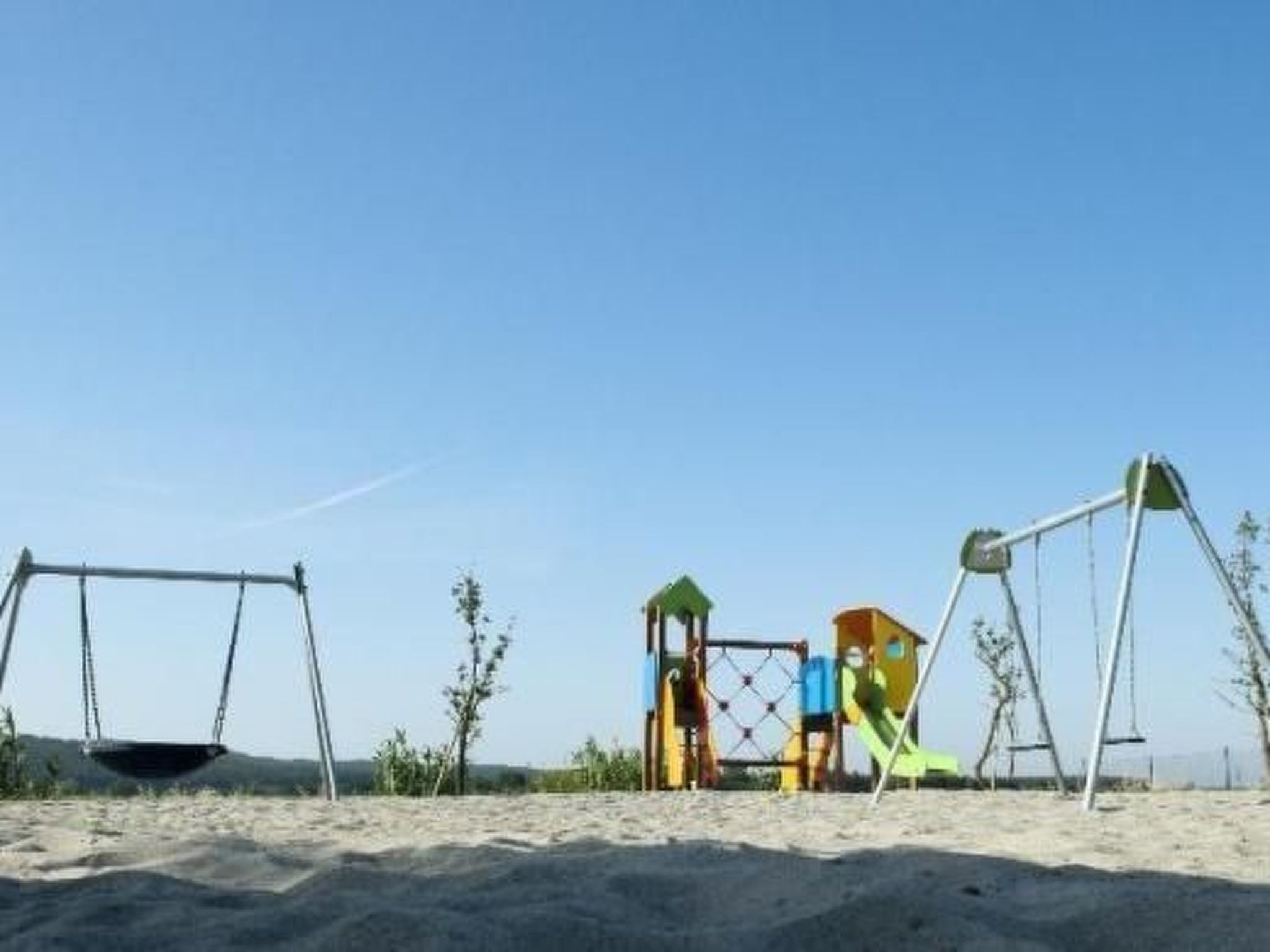 Superior Drei-Zimmer-Wohnung mit Garten und Pavillon-Drinnen