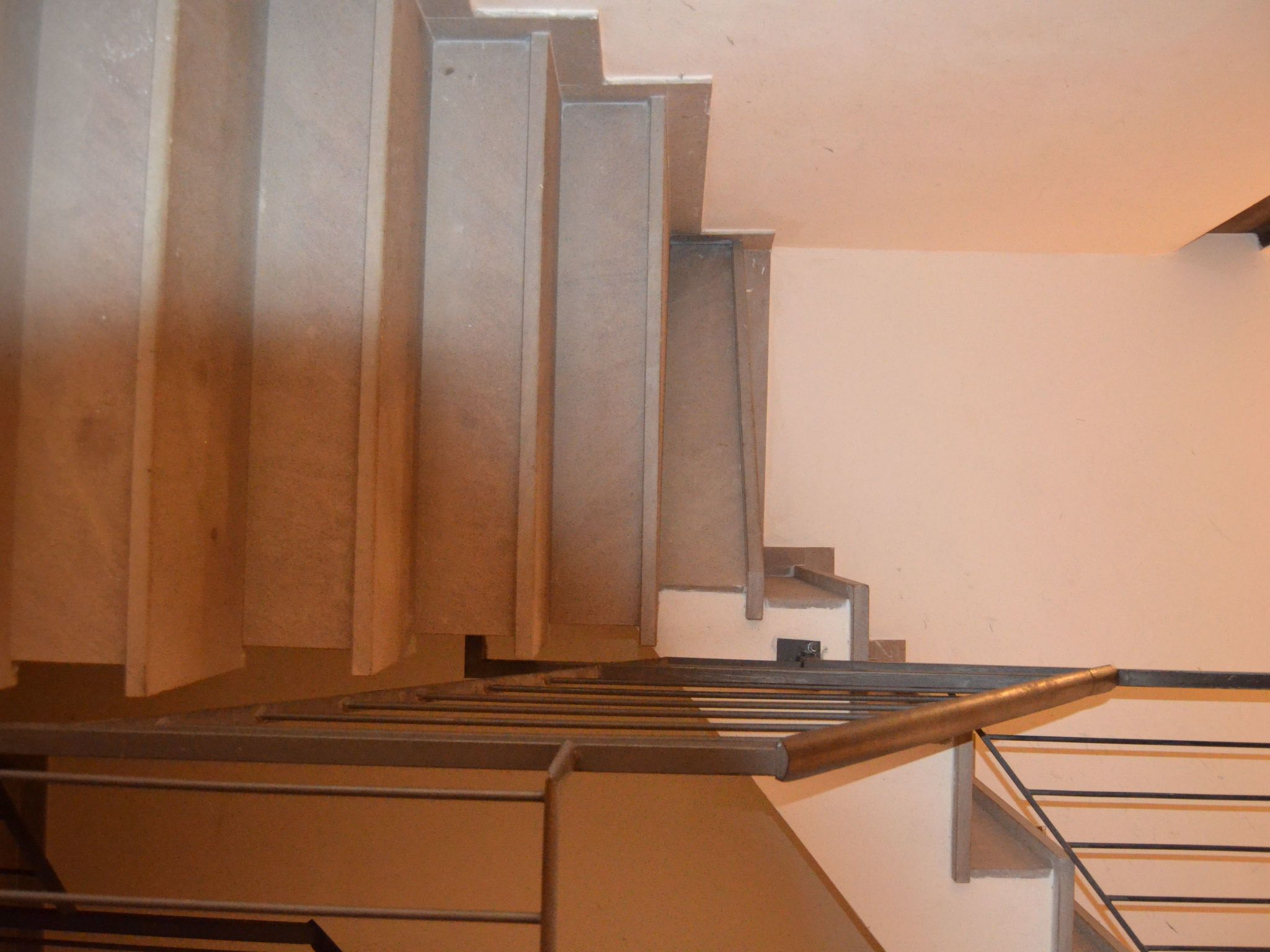 Wohnung auf der ersten Etage-Image-tags.info