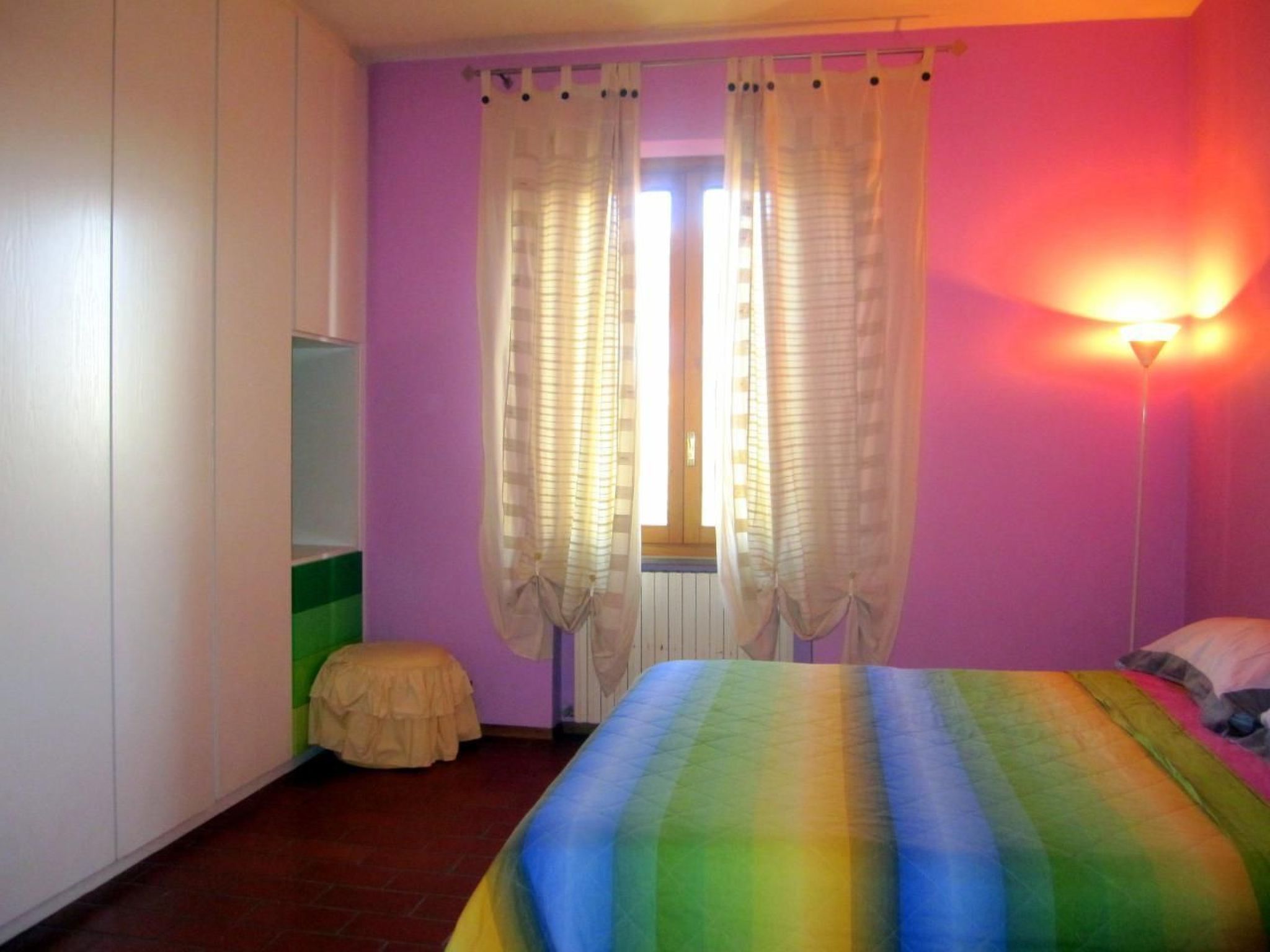 Meisterhaussiedlung mit Schwimmbad-Binnen