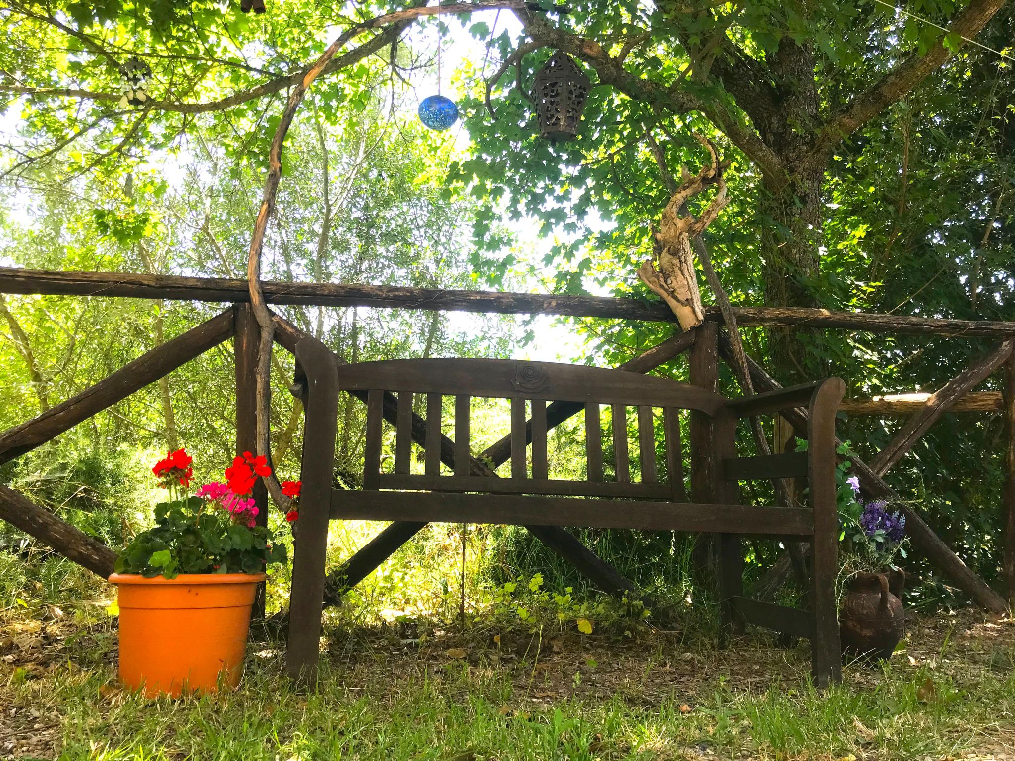 Charmantes Ferienhaus in Ciciano mit Grill, Garten und gemeinsamem Pool und Pan-Image-tags.info