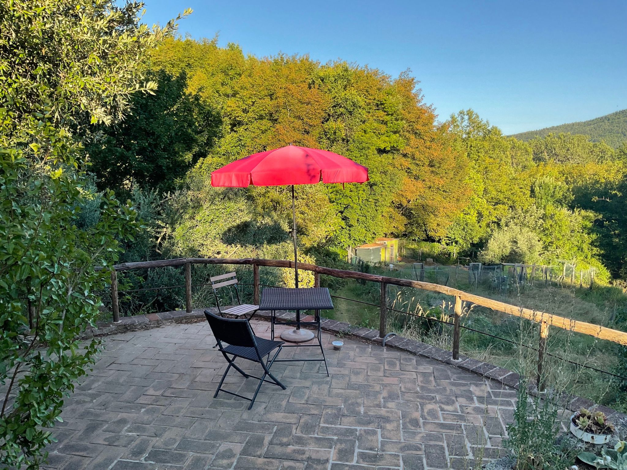 Charmantes Ferienhaus in Ciciano mit Grill, Garten und gemeinsamem Pool und Pan-Image-tags.info