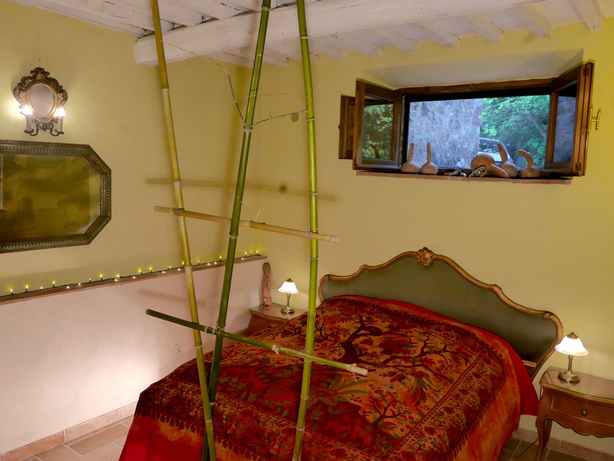 Charmantes Ferienhaus in Ciciano mit Grill, Garten und gemeinsamem Pool und Pan-Image-tags.info