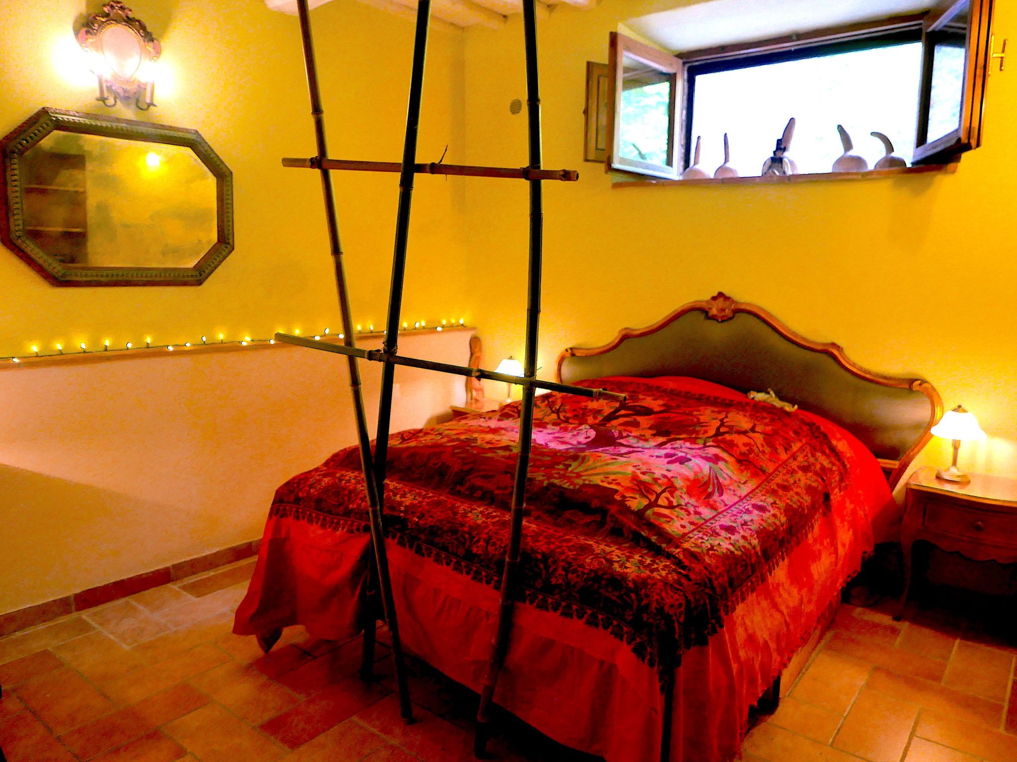 Charmantes Ferienhaus in Ciciano mit Grill, Garten und gemeinsamem Pool und Pan-Image-tags.info