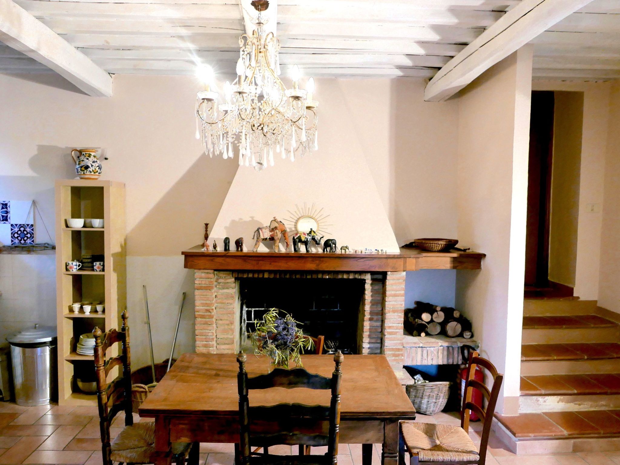 Charmantes Ferienhaus in Ciciano mit Grill, Garten und gemeinsamem Pool und Pan-Image-tags.info